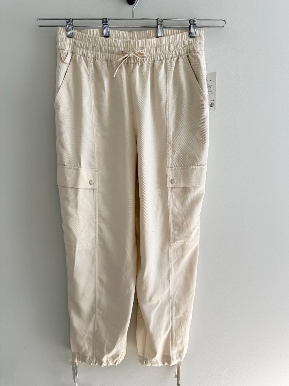 Athleta Celestial Utility Pant‎ NWT Size L Cream Cargo Travel Hiking